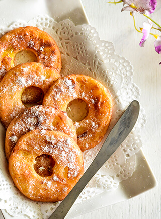 1366X694 PINEAPPLE FRITTERS.jpg